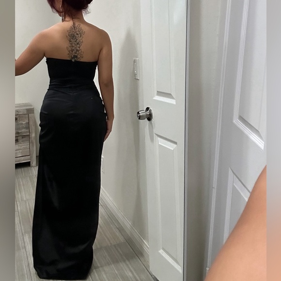 Elegant black corset dress - Picture 2 of 3